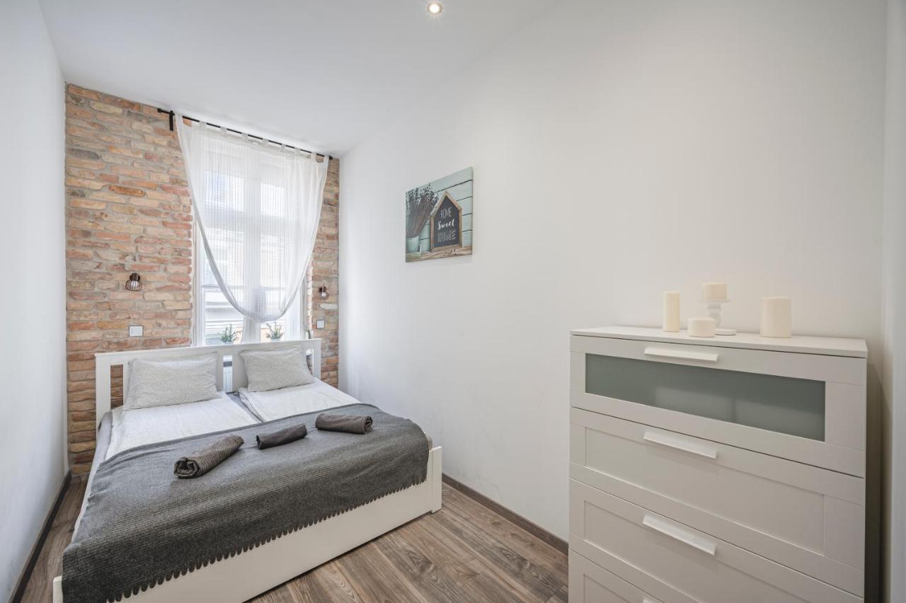 Design Apartment W Ac On Ring Road By Newave Apartments Budapest Exterior photo