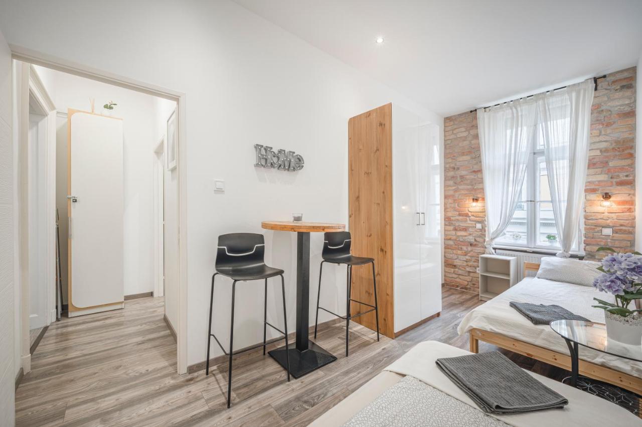 Design Apartment W Ac On Ring Road By Newave Apartments Budapest Exterior photo